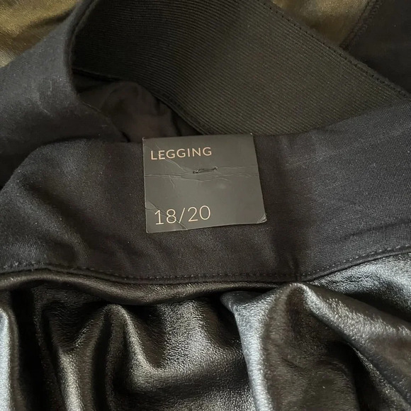 LANE BRYANT Size 18/20 Black With A Gold Finish Faux Leather Insert Leggings - Picture 9 of 12